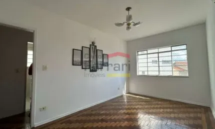 Apartamento com 2 Quartos e 1 banheiro para Alugar, 72 m² por R$ 2.000/Mês