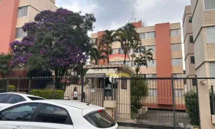 Ótimo Apartamento Térreo 2 dormitórios 1 vaga de garagem