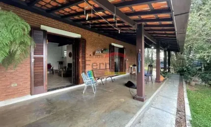 Casa Térrea Rústica - 22.000 metros com árvores frutíferas - Cotia