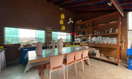 Imóvel Comercial Versátil ? 500m² de Área Construída em Terreno de 320m²