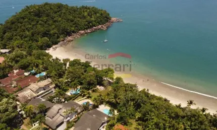 Casa de Condomínio Domingas Dias À Venda com 6 dormitórios,  área total de 1.622,68 m2
