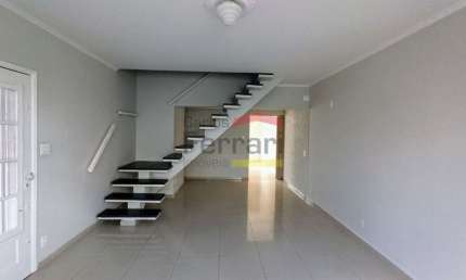 Sobrado Espaçoso para Locação na Água Fria! - 3 Dormitórios, sendo 2 suítes e 2 vagas de garagem!