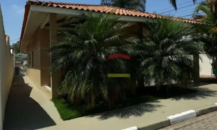 casa porto seguro, condomínio fechado,3 dormitórios suite,2 vaga de garagem.