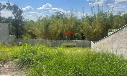 Terreno à venda com 489,65 metros no condomínio Reserva São Nicolau