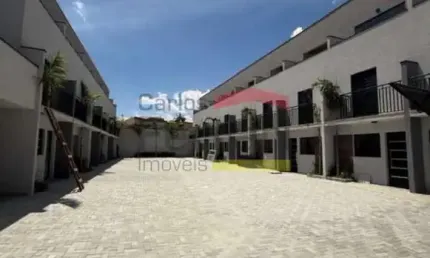 Sobrado em condominio fechado à venda próximo ao Andorinha - 100m² - 2 Dorm - Espaço Goumert!!