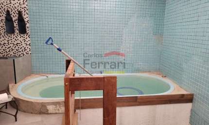 Sobrado de 500 m² com 03 vagas, piscina, no bairro Jd. São Paulo  à 15 minutos do metro.