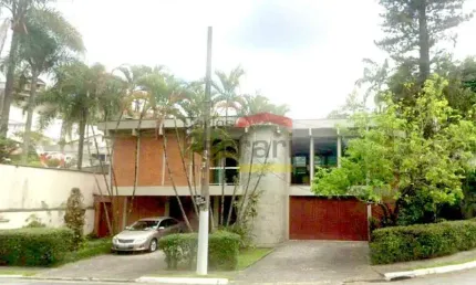 CASA TÉRREA JARDIM SÃO BENTO - 4 SUÍTES. 7 VAGAS. 332 M2 A/C.