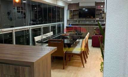 Apartamento próximo ao Bosque Maia com 168m², 3 suítes, 3 vagas