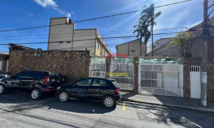 Casa de Condomínio À Venda com 3 dormitórios, 2 suítes, 4 vagas de garagem
