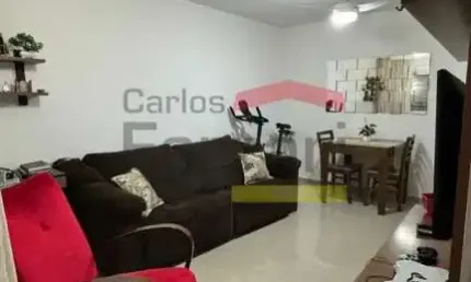 SOBRADO EM CONDOMÍNIO FECHADO - ÁGUA FRIA - 2 DORM. 2 WC. 1 VAGA. 60 M2