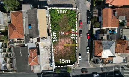 Terreno de Esquina à Venda | 594m² | Rua Dr. Zuquim - Santana