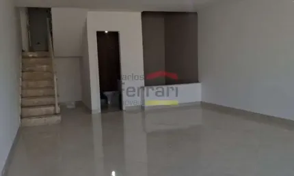 Casa de Vila 200 m² no Tremembé 3 suítes 2 vagas antes da subida da Estrada da Roseira