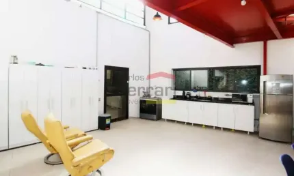 SOBRADO NO JARDIM GUAPIRA COM 2 DORMITÓRIOS, SENDO Q SUÍTE, 2 VAGAS DE GARAGEM