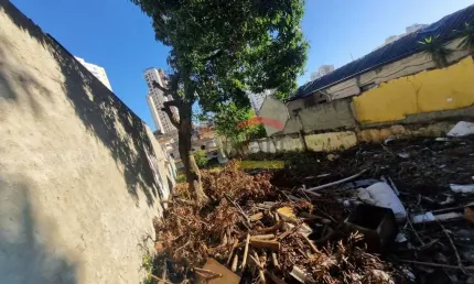 Terreno com excelente potencial para construção de apartamentos !