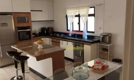 Ótimo sobrado na região do imirim, contendo 3 dormitórios, sendo 1 suite, 2 vagas