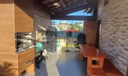 Sobrado com 3 quartos e 3 banheiros , 2  vagas à venda, 250 m² - casa verde média