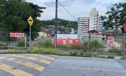 Terreno à venda, 911 m² por R$ 1.630.000 - Praia Comprida - São José/SC