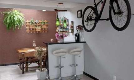 Casa em condomínio fechado com 2 quartos à venda no São Caetano, Caxias do Sul  por R$ 405.000