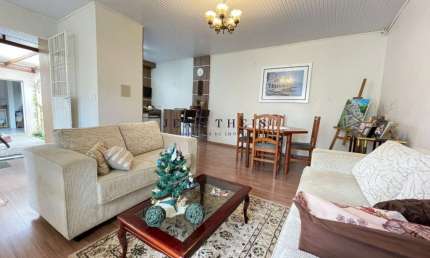 Casa com 4 quartos à venda no Jardim América, Caxias do Sul  por R$ 724.000