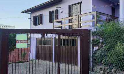 Casa com 4 quartos à venda no Cristo Redentor, Caxias do Sul  por R$ 583.000