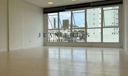 Sala comercial à venda no São Leopoldo, Caxias do Sul  por R$ 320.000