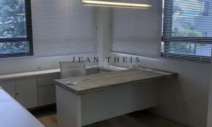 Sala comercial à venda no Exposição, Caxias do Sul  por R$ 450.000