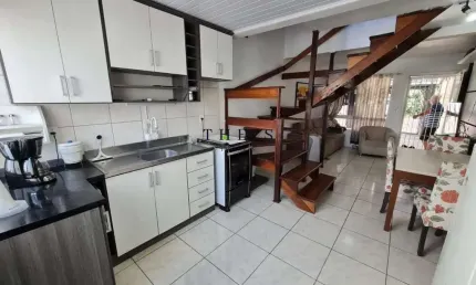 Casa com 2 quartos à venda no Santa Catarina, Caxias do Sul  por R$ 255.000