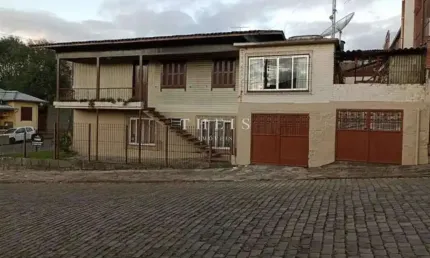Casa com 6 quartos à venda na Nossa Senhora de Lourdes, Caxias do Sul , 340 m2 por R$ 650.000