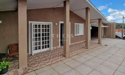 Casa com 4 quartos à venda no Santa Corona, Caxias do Sul , 245 m2 por R$ 597.000