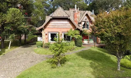 Casa com 3 quartos à venda no Lagos do Bosque, Gramado , 260 m2 por R$ 2.850.000