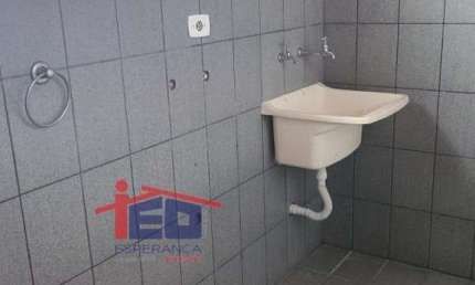Casa com 3 quartos para alugar na Vila Yara, Osasco 