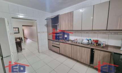 Casa com 3 quartos para alugar no Santo Antônio, Osasco 