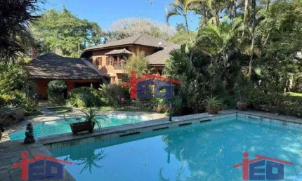 Casa com 5 quartos à venda na Vila Santo Antônio, Cotia 