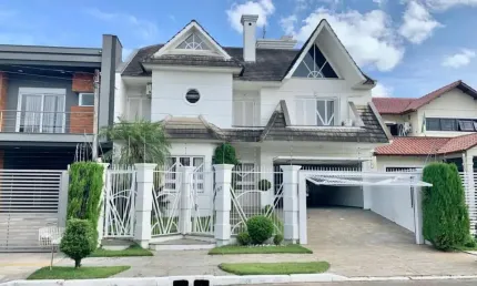 Sobrado Alto Padrão c/ 5 Dormitórios no Moinhos de Vento
