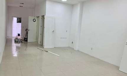 Excelente Sala Comercial c/ 143,14 m² de Área Construída