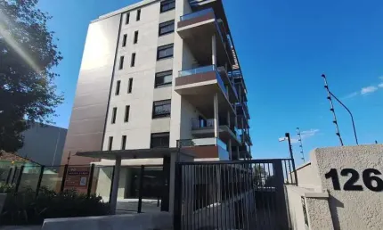 Apartamento para venda com  3 suítes e 2 vagas de garagem