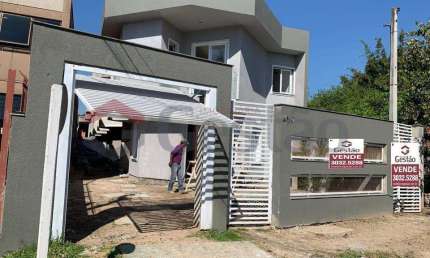 Casa/Sobrado em Condomínio Fechado no Bairro Fátima/Canoas