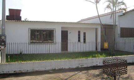 Casa com 3 quartos para alugar no Igara, Canoas 