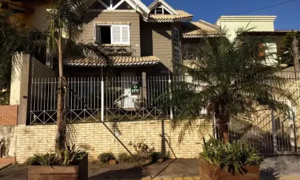 Casa com 4 quartos à venda no Moinhos De Vento, Canoas 