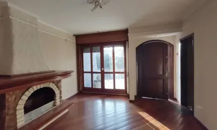 Casa com 4 quartos para alugar no Igara, Canoas 