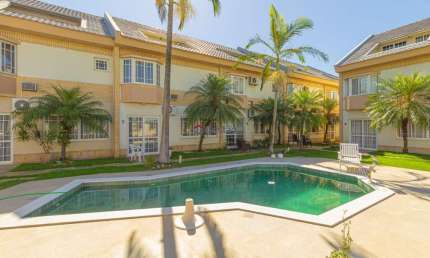 Casa em Condomínio em Canoas, Centro - Mobiliada - 148m²