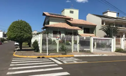 Casa com 3 quartos à venda no Moinhos De Vento, Canoas 