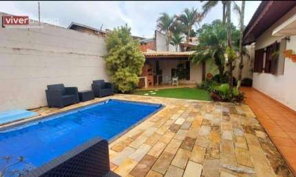 Casa com 3 dormitórios à venda, 228 m² por R$ 1.150.000,00 - Vila Petrópolis - Atibaia/SP