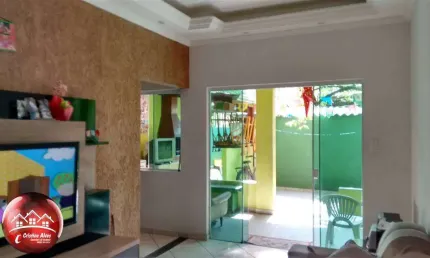 SOBRADO ISOLADO NO JD. CASQUEIRO - TERRENO 10X25 - CASA BOA!