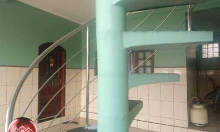TRIPLEX NA VILA SÃO JOSÉ COM 2 VAGAS NA GARAGEM E ÁREA DE LAZER - ACEITA PROPOSTA.