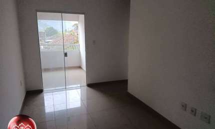 SOBREPOSTA ALTA E DE FUNDOS COM GARAGEM INDIVIDUAL GRANDE COM 1 VAGA NA VILA NOVA.