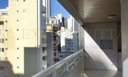 Apartamento 1 suíte + 1 dormitório para Locação Anual no bairro Centro de BC