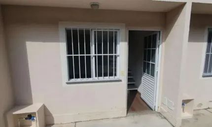 Casa em Condomínio para Venda em São Paulo, Jardim Guarujá, 2 dormitórios, 1 banheiro, 1 vaga