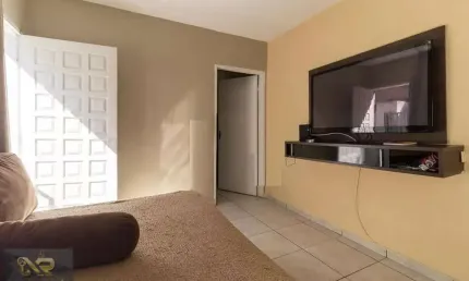 Casa para Venda em Taboão da Serra, Jardim Bontempo, 2 dormitórios, 2 banheiros, 2 vagas