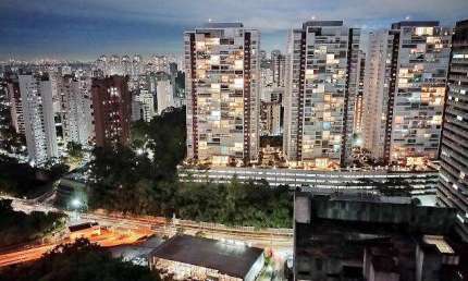 Apartamento para Venda em São Paulo, Vila Suzana, 3 dormitórios, 3 suítes, 4 banheiros, 4 vagas
